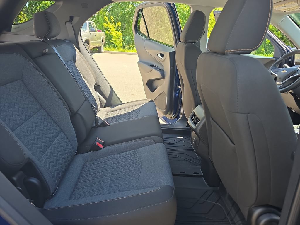 Certified 2023 Chevrolet Equinox LT AWD/4WD image 11