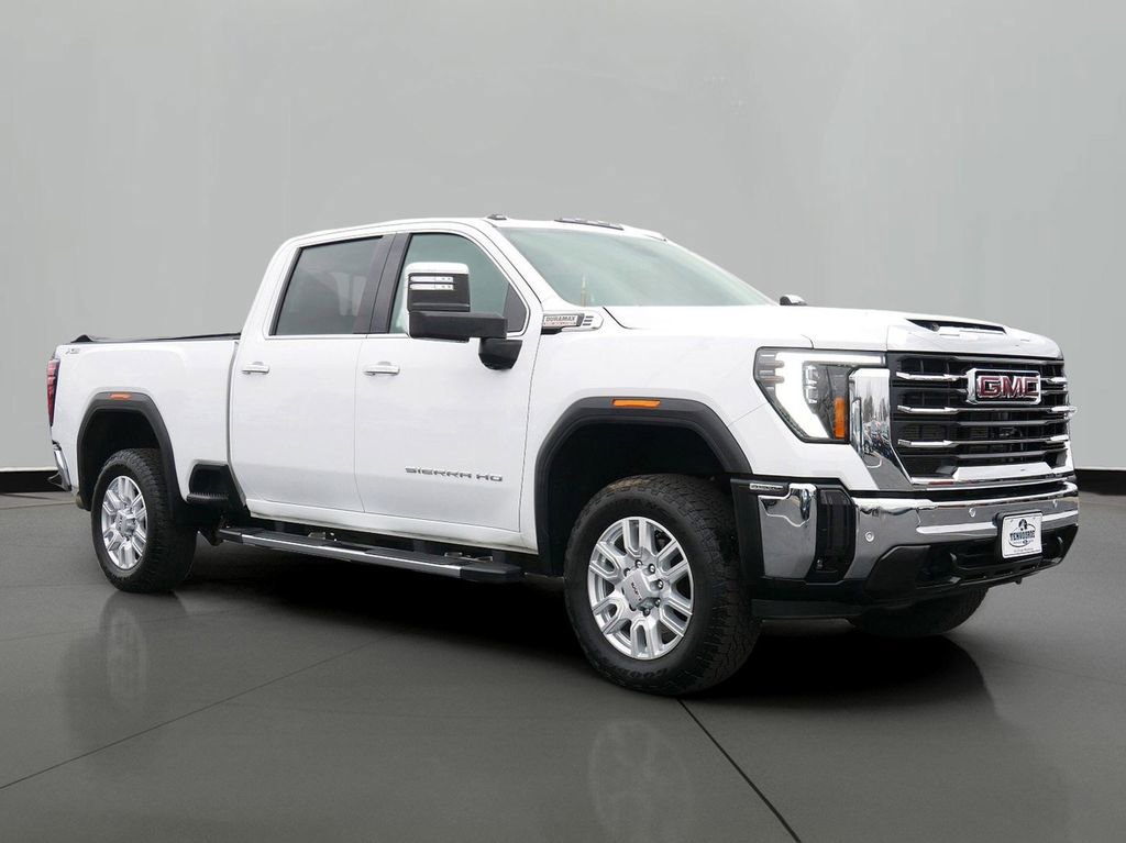 Used 2024 GMC Sierra 3500 SLT w/ SLT Premium Package image 4