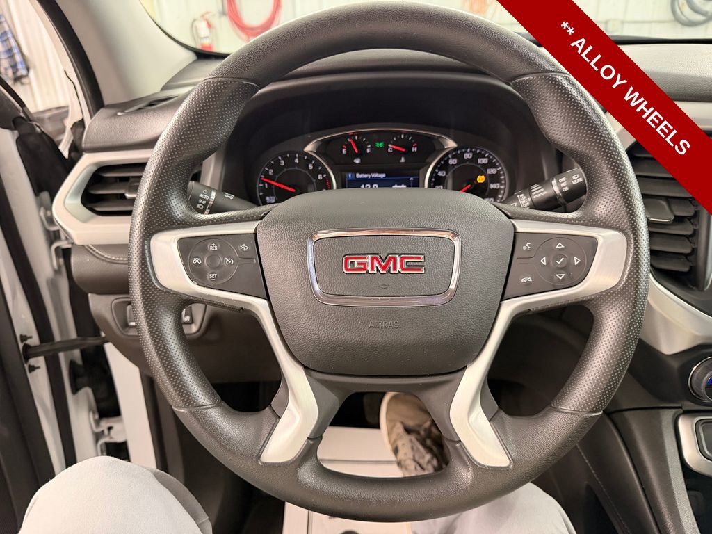 Used 2023 GMC Acadia SLE w/ Driver Convenience Package image 17