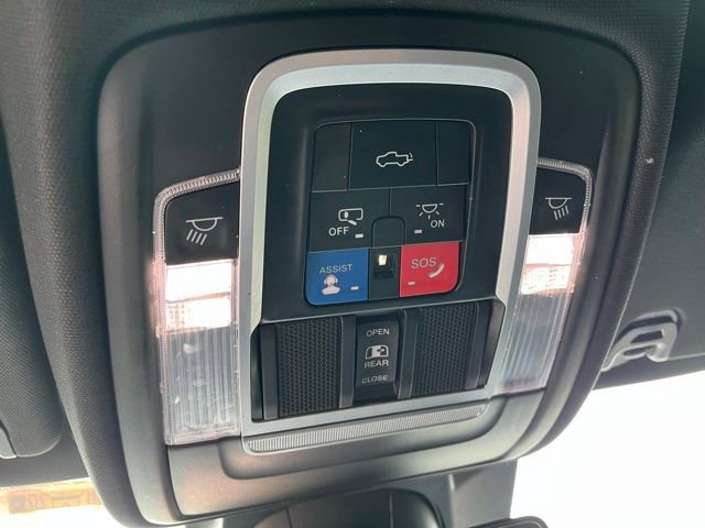 Used 2023 RAM 1500 Laramie AWD/4WD image 47