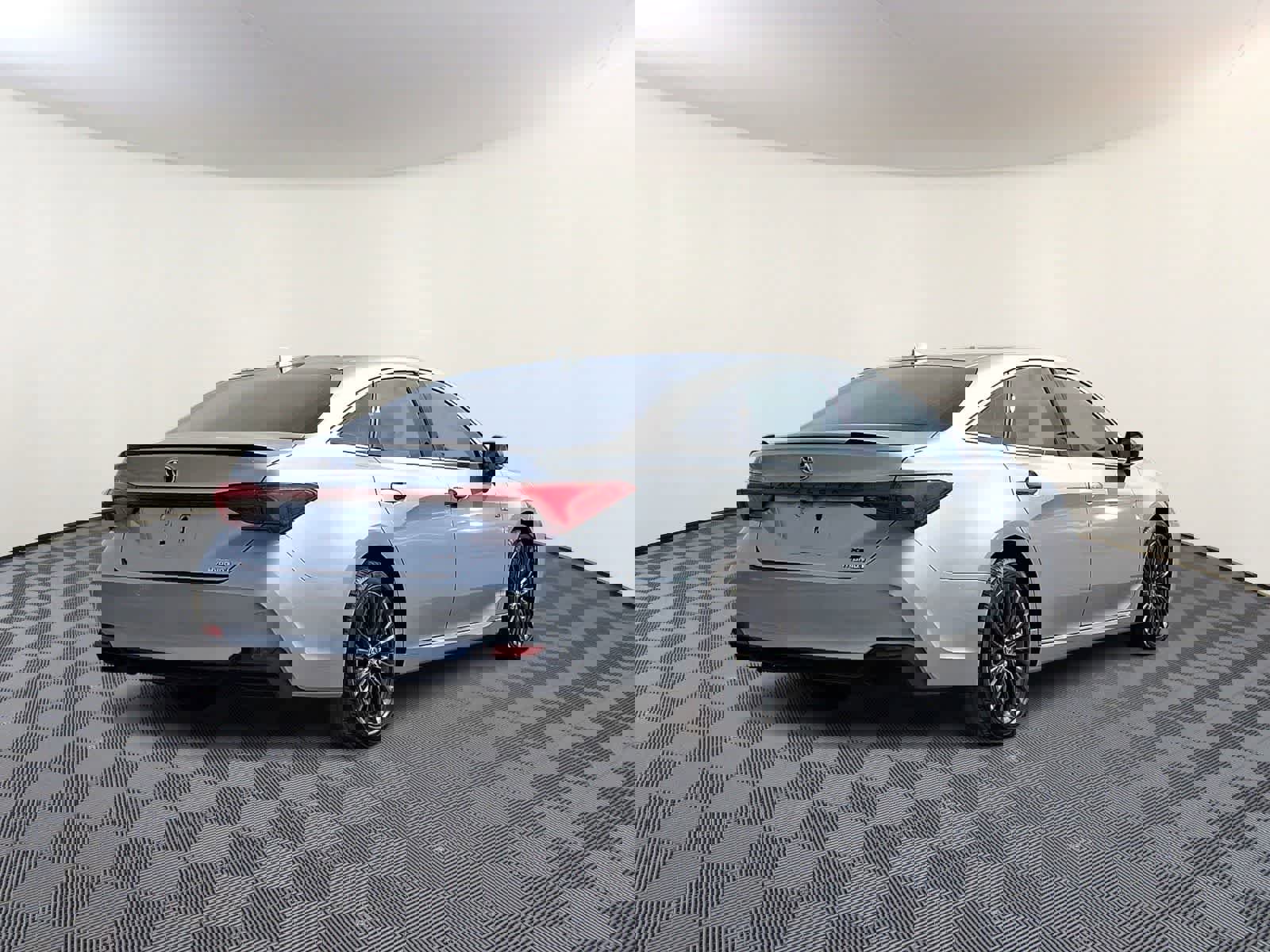 Certified 2020 Toyota Avalon XSE w/ All Weather Liner Package image 6