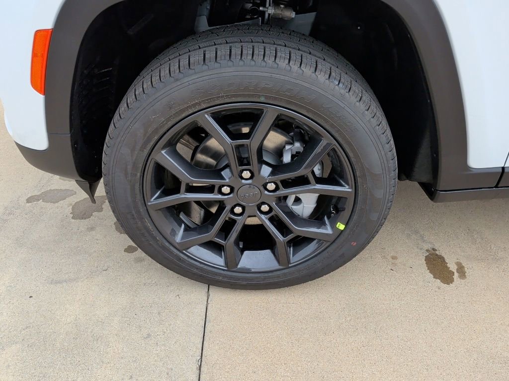 New 2025 Jeep Grand Cherokee Limited image 54