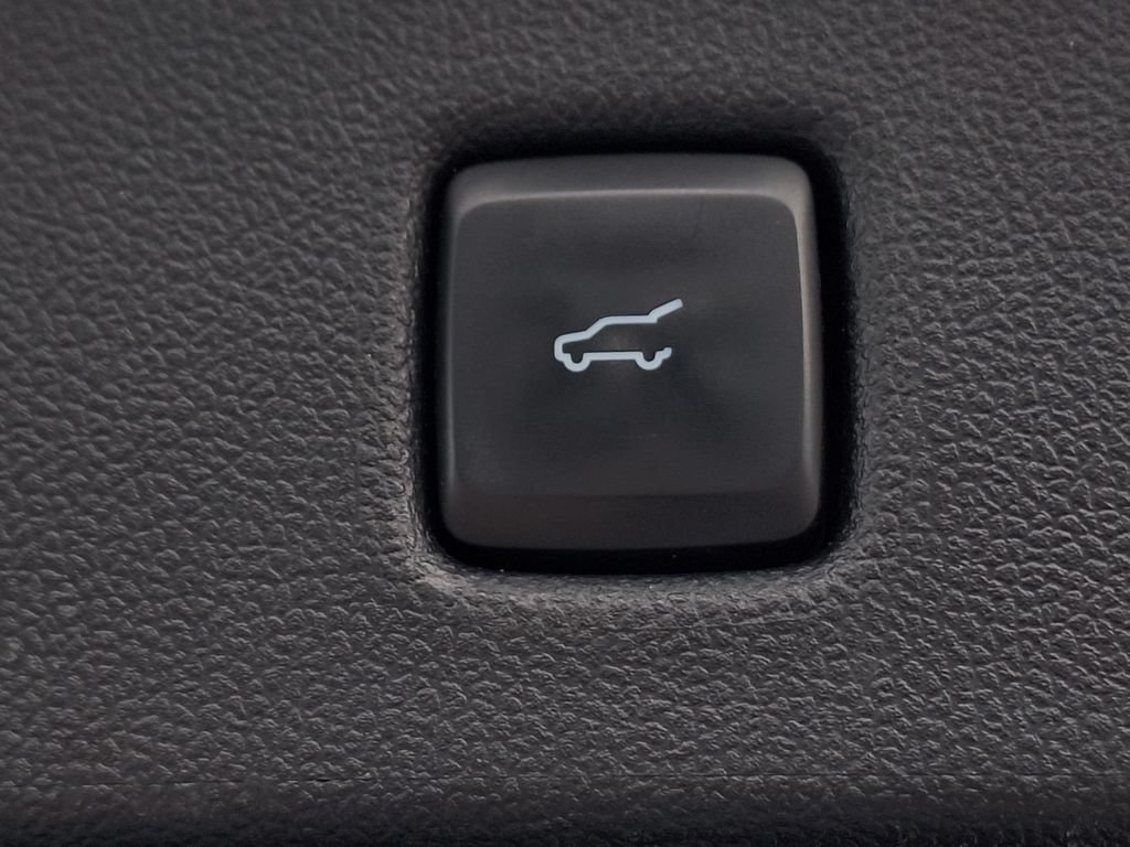 Used 2020 Ford Escape Titanium AWD/4WD image 30