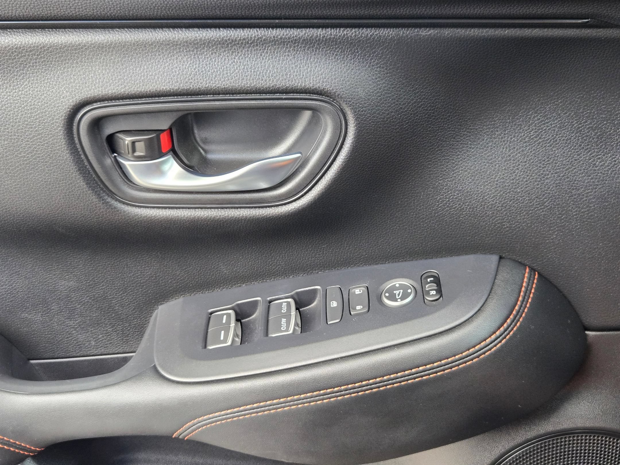 Certified 2024 Honda HR-V Sport image 11