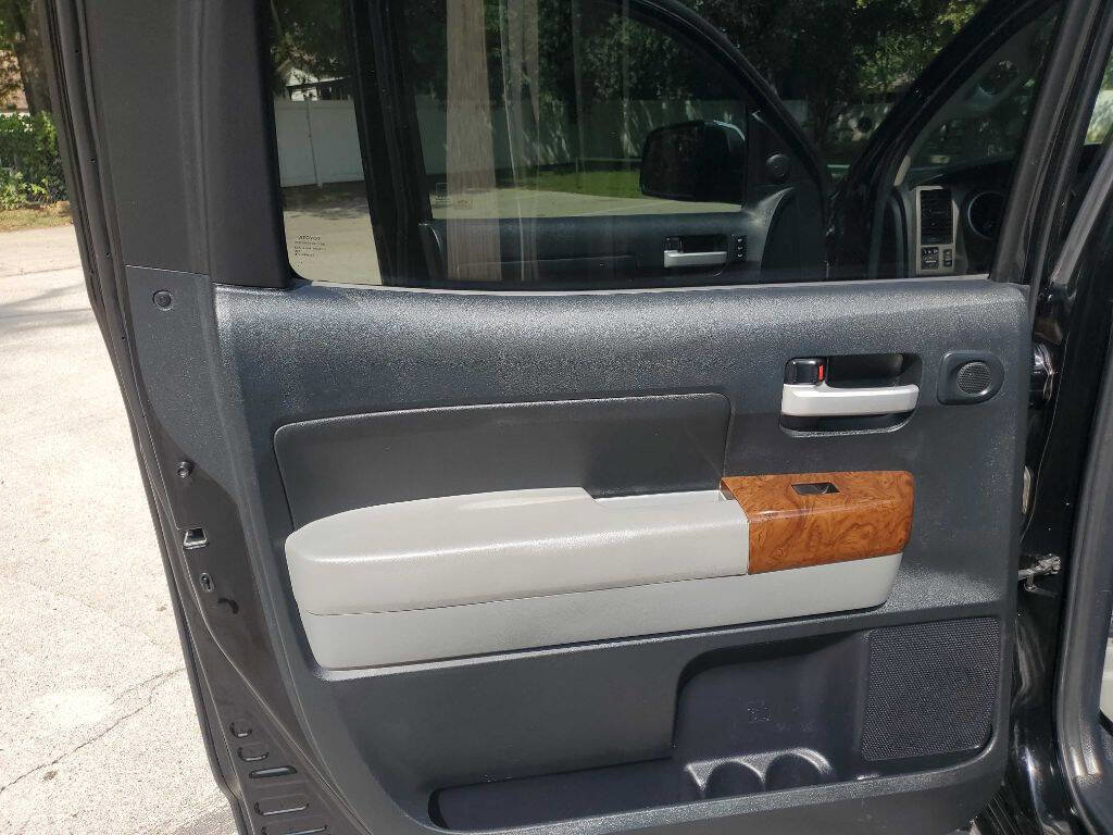 Used 2011 Toyota Tundra Limited image 25