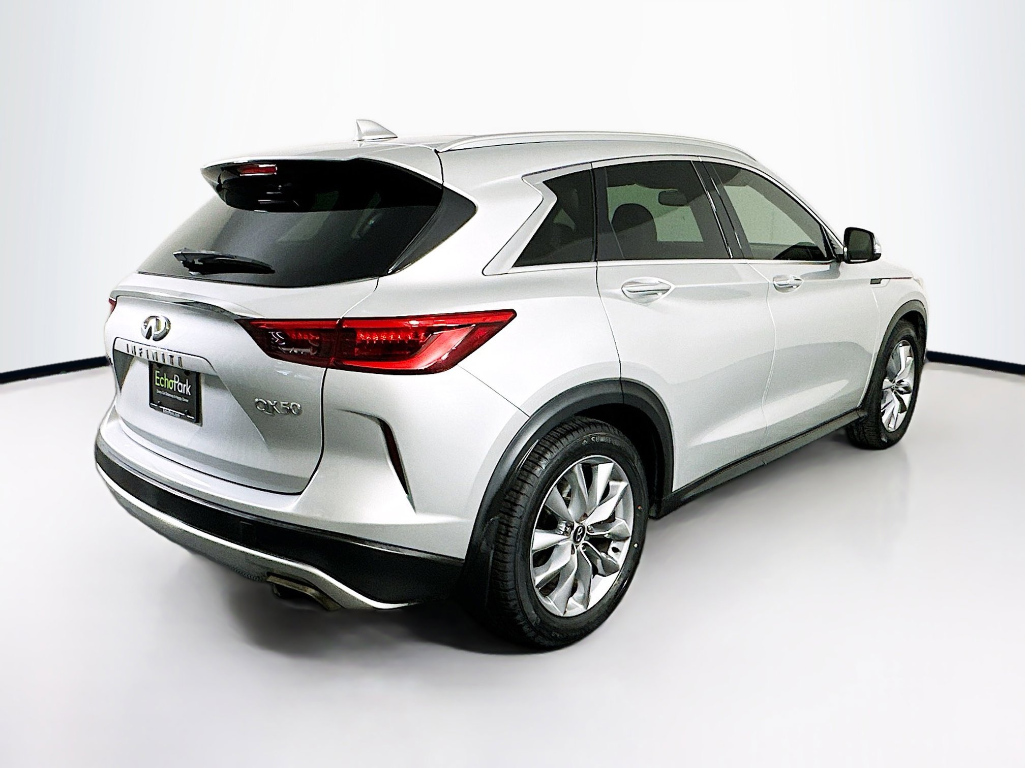 Used 2019 INFINITI QX50 Luxe w/ Navigation Package image 9
