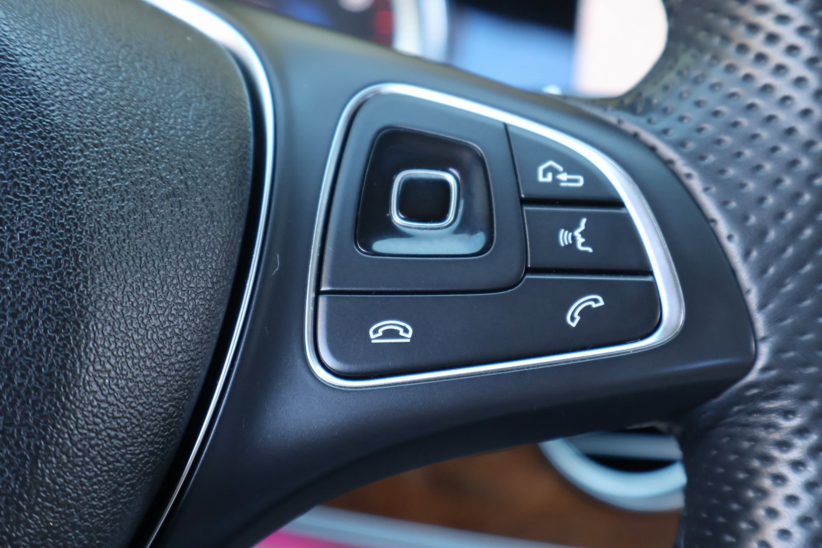 Used 2018 Mercedes-Benz E 300 image 21