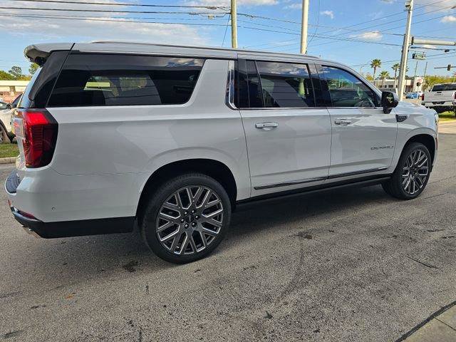 New 2026 GMC Yukon XL Denali Ultimate AWD/4WD image 7