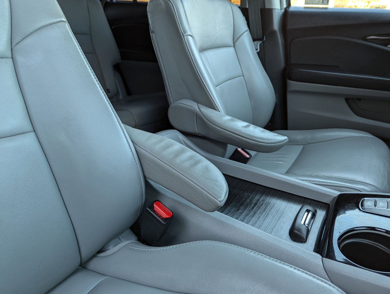 Used 2019 Honda Pilot Touring image 32