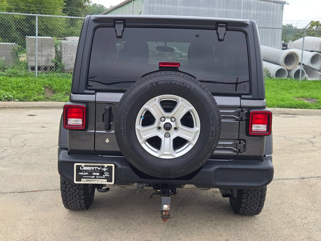 Used 2020 Jeep Wrangler Sport AWD/4WD image 12