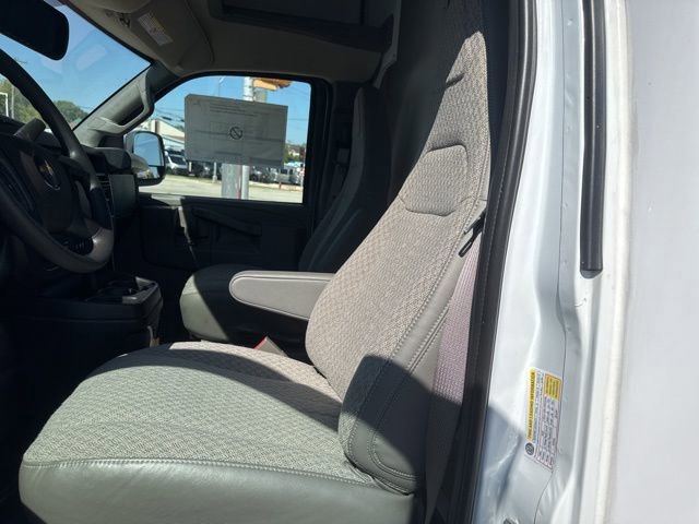 New 2025 Chevrolet Express 3500 w/ Power Convenience Package image 6