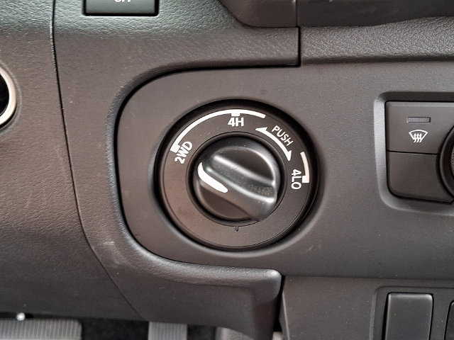 Used 2025 Nissan Frontier PRO-4X w/ Interior Protection Package AWD/4WD image 25