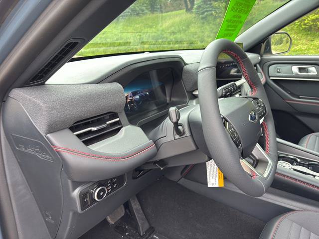New 2026 Ford Explorer ST-Line w/ ST-Line Street Pack AWD/4WD image 12