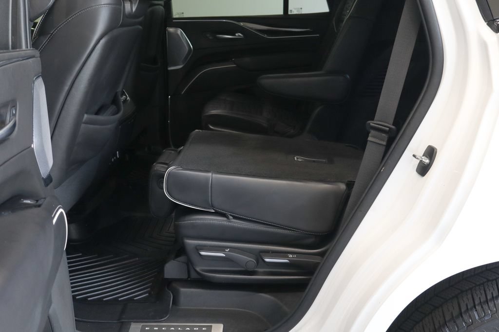 Used 2022 Cadillac Escalade Sport Platinum w/ LPO, ONYX Package AWD/4WD image 44