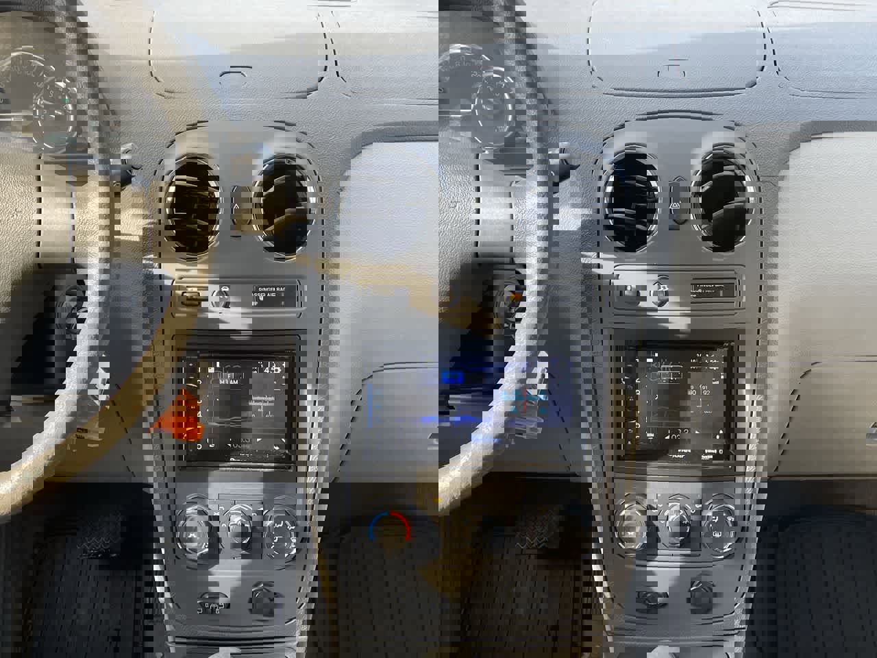 Used 2010 Chevrolet HHR LT image 13