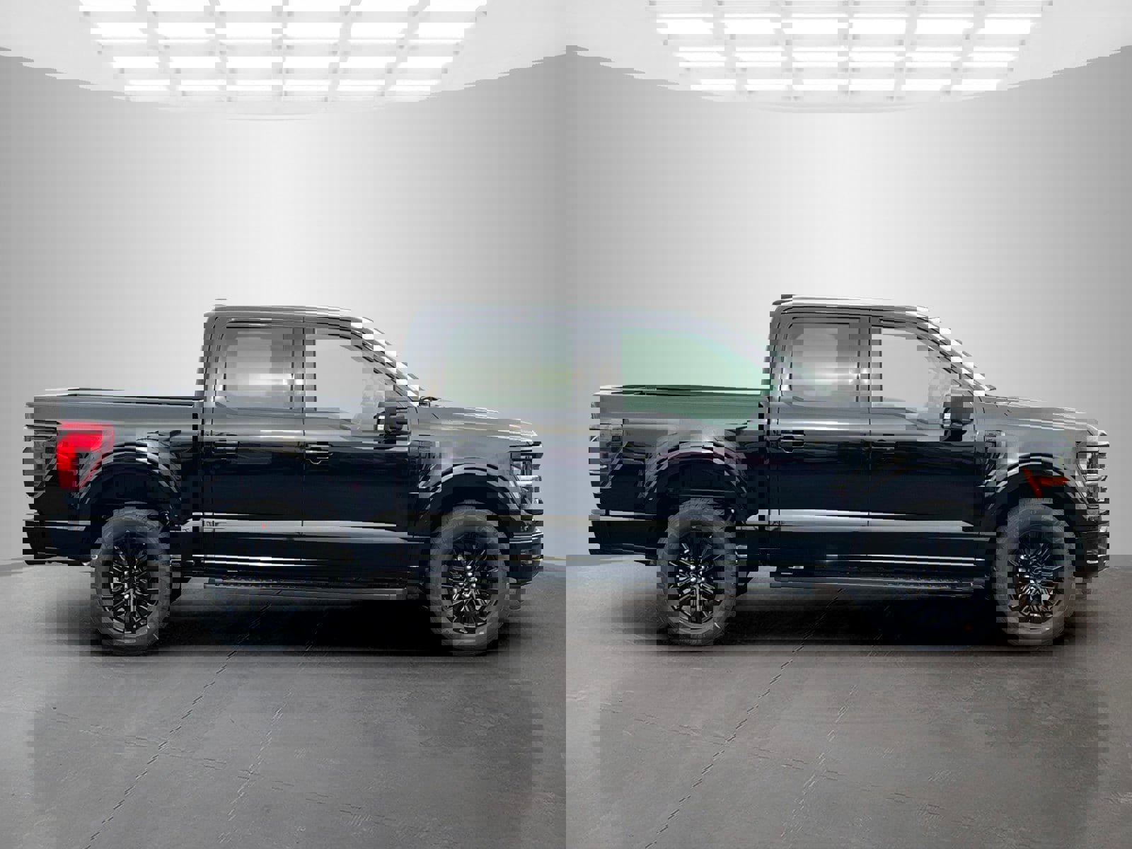 New 2025 Ford F150 XLT w/ Equipment Group 303A High image 10