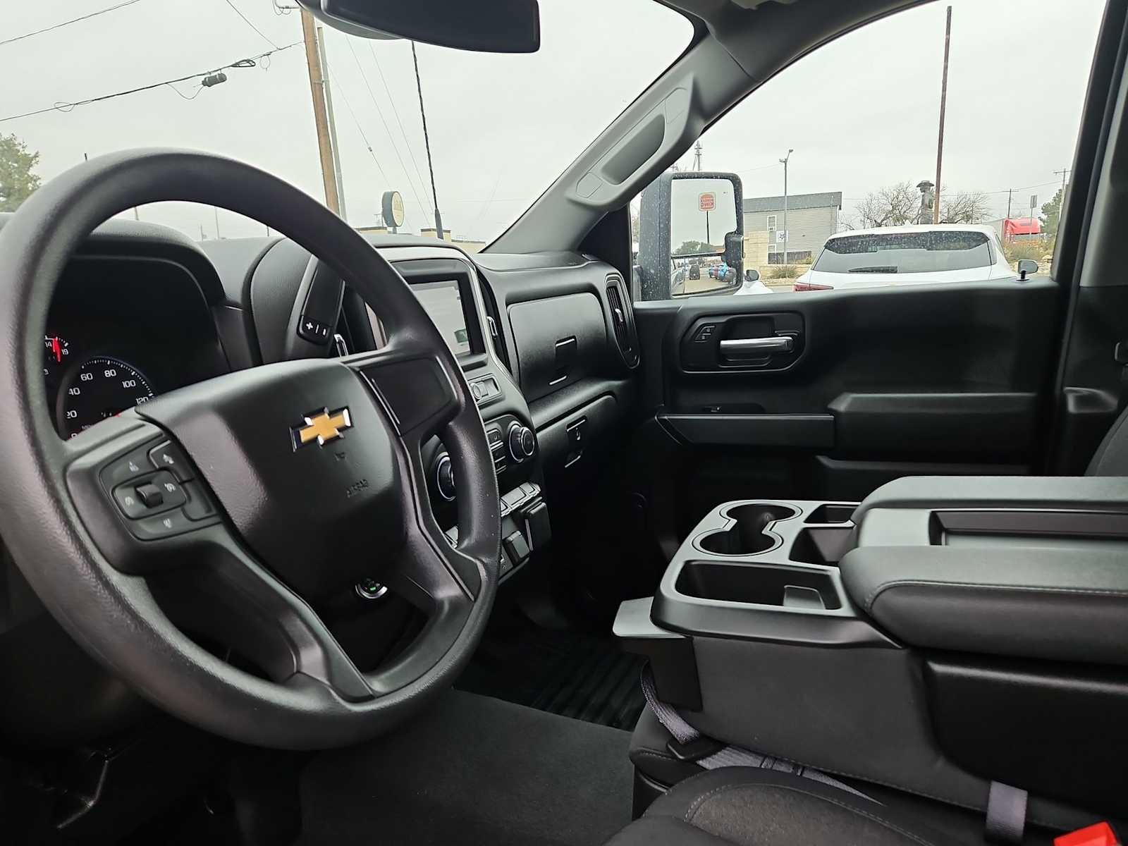 Used 2025 Chevrolet Silverado 2500 Custom w/ Custom Value Package image 10