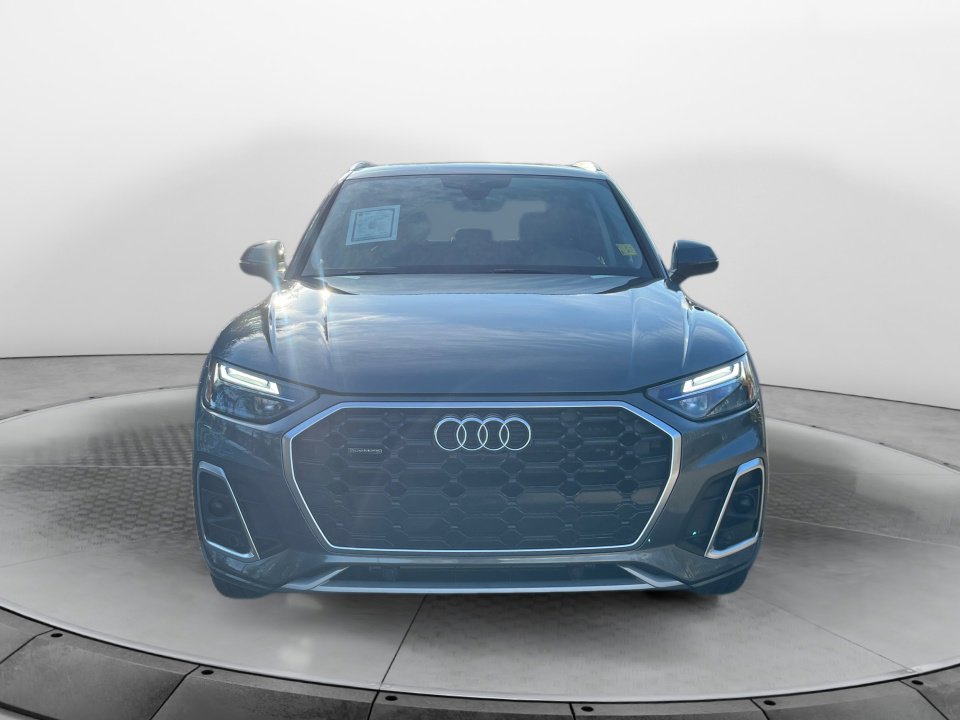 Used 2023 Audi Q5 2.0T Premium Plus w/ Premium Plus Package image 2