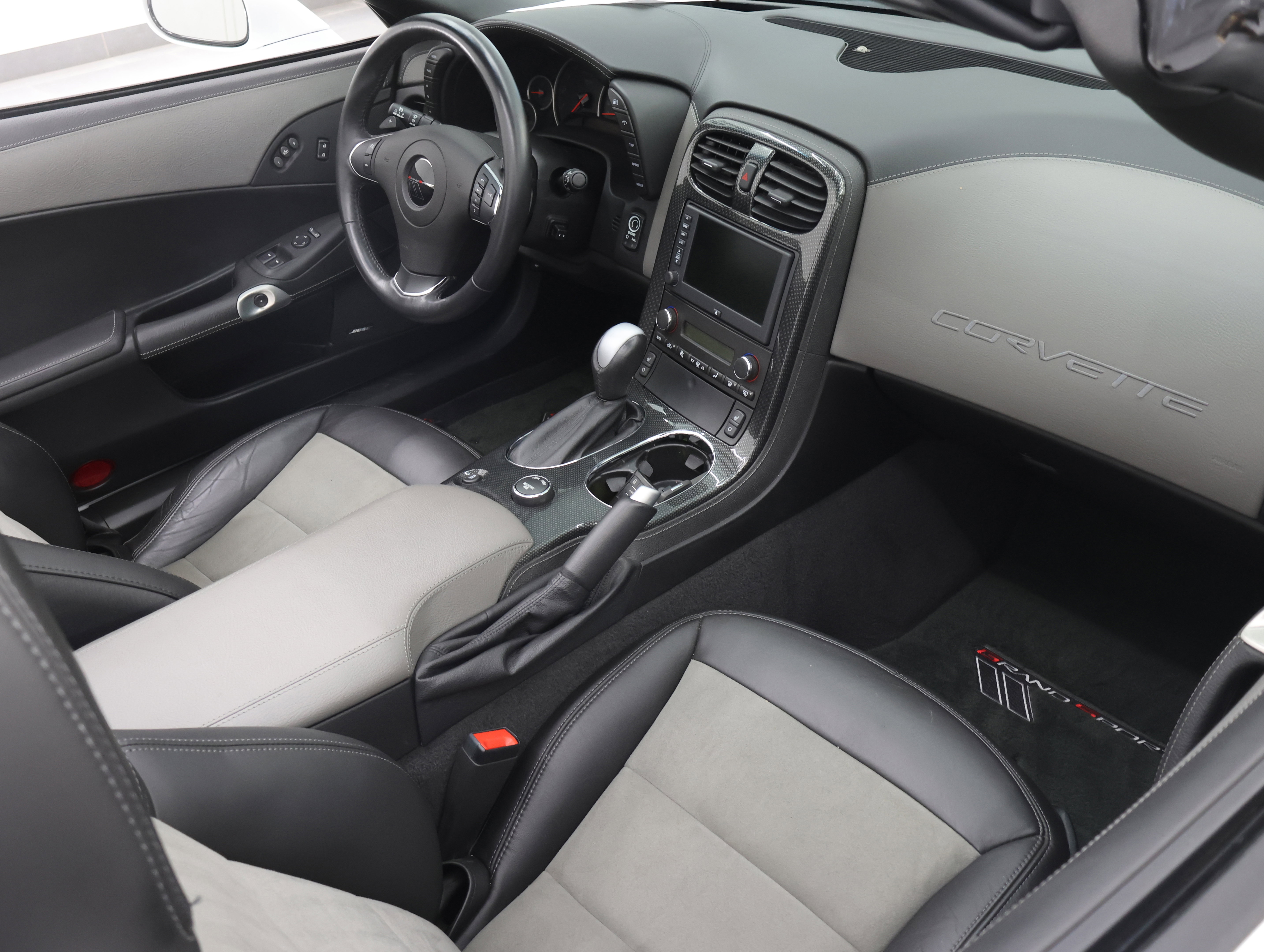 Used 2013 Chevrolet Corvette Grand Sport w/ 4LT Preferred Equipment Group RWD image 55