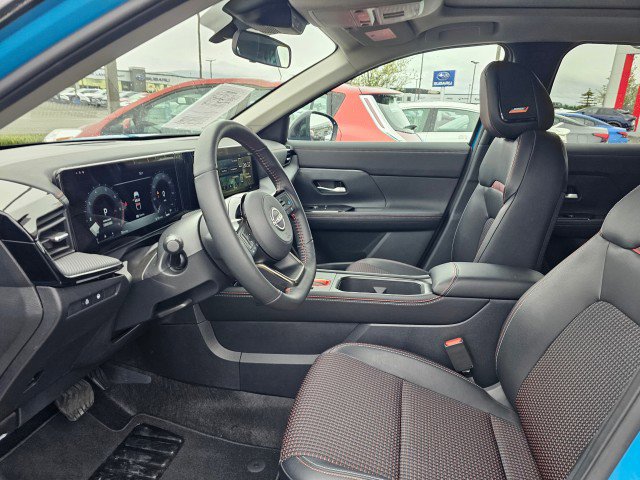 Used 2025 Nissan Kicks SR w/ SR Premium Package image 25