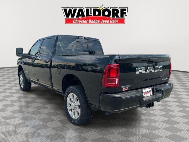 New 2026 RAM 3500 Big Horn AWD/4WD image 4