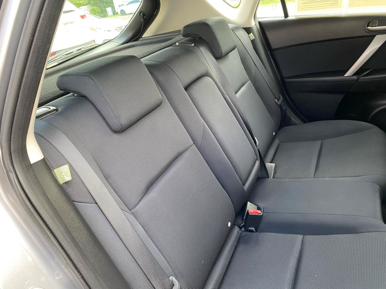 Used 2010 MAZDA MAZDA3 s Sport FWD image 8