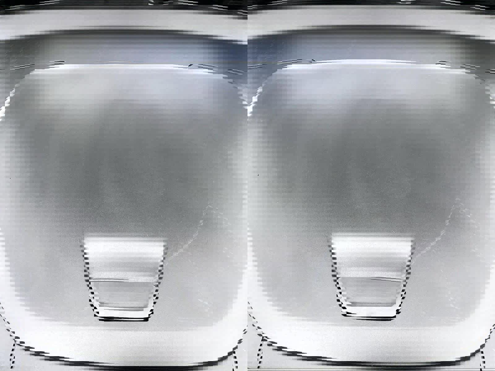 Used 2023 Volvo XC40 Recharge Core w/ Protection Package Premier image 13