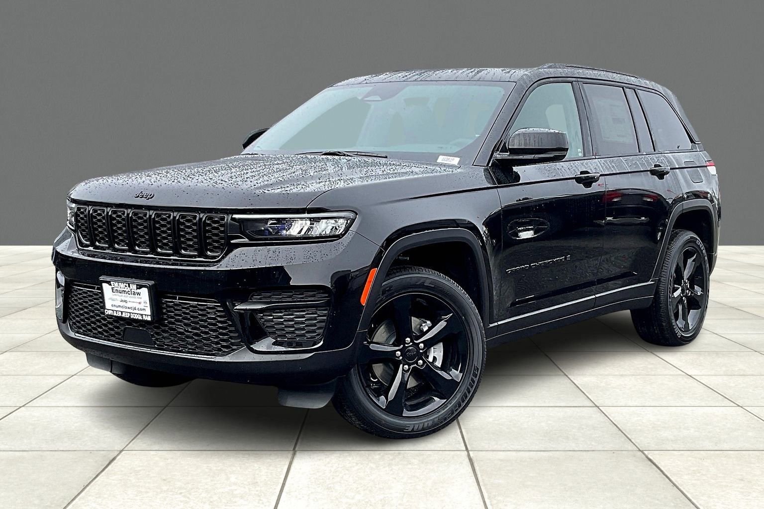 New 2025 Jeep Grand Cherokee Altitude image 2