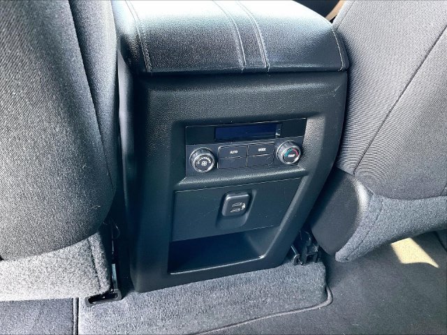 Used 2023 Chevrolet Traverse LT AWD/4WD image 29