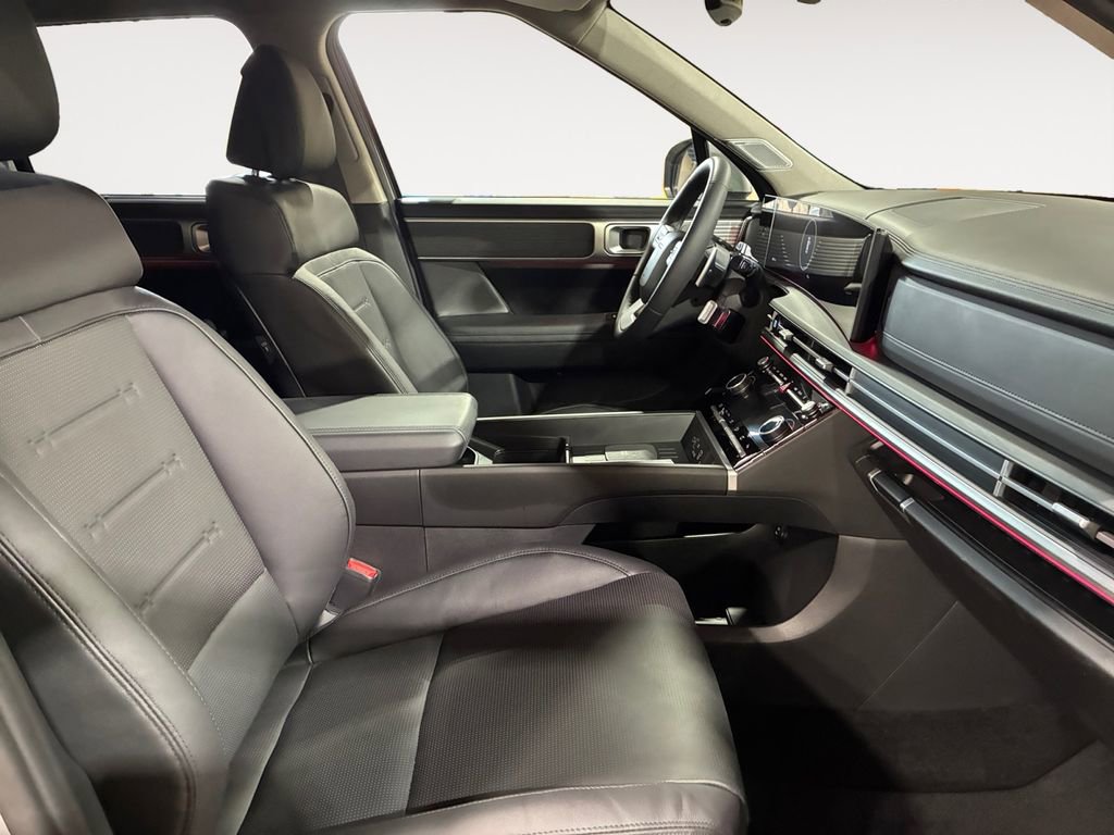 Used 2025 Hyundai Santa Fe Limited image 15