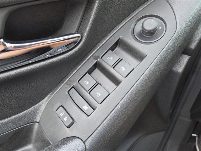 Used 2022 Chevrolet Trax LT w/ Sport Edition image 28