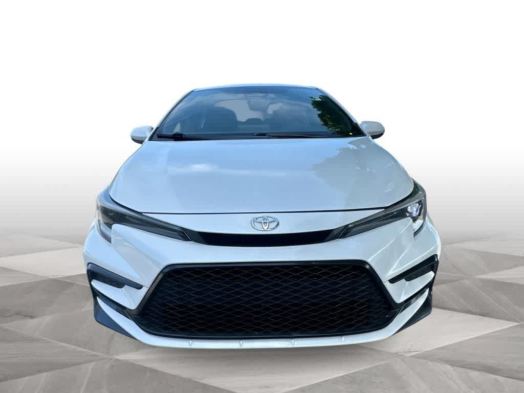 Used 2023 Toyota Corolla SE FWD image 3