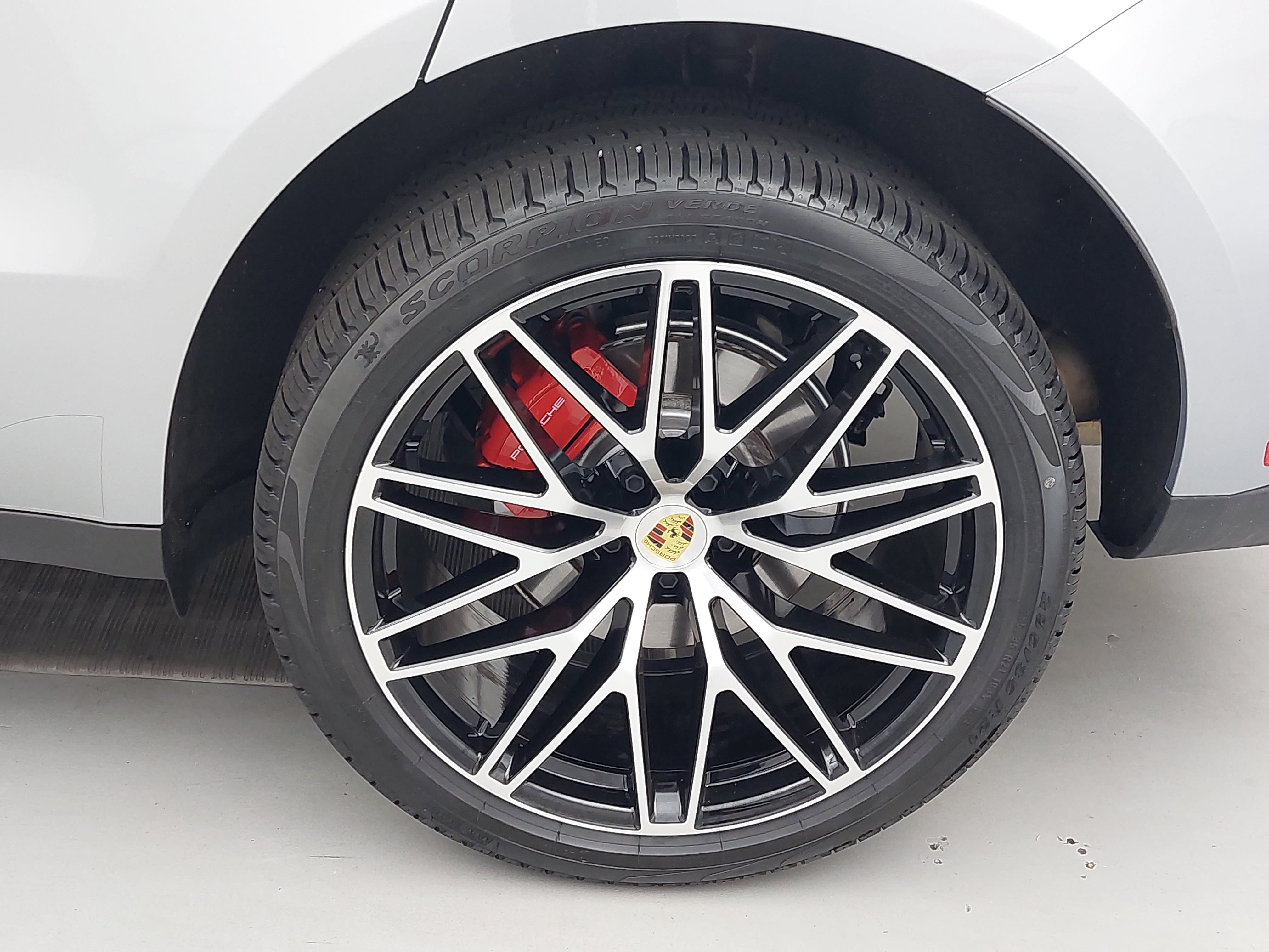 Certified 2026 Porsche Macan S AWD/4WD image 36
