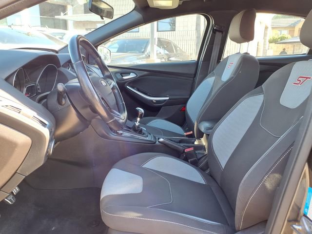 Used 2016 Ford Focus ST image 21