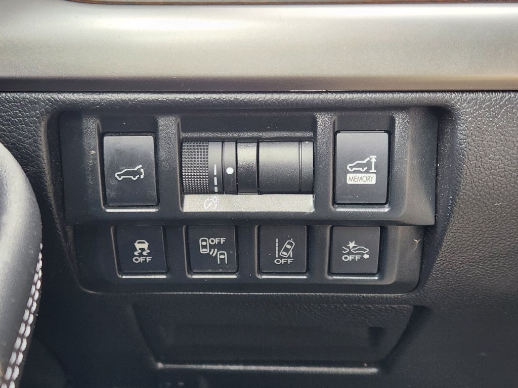Used 2019 Subaru Outback 2.5i Limited AWD/4WD image 19