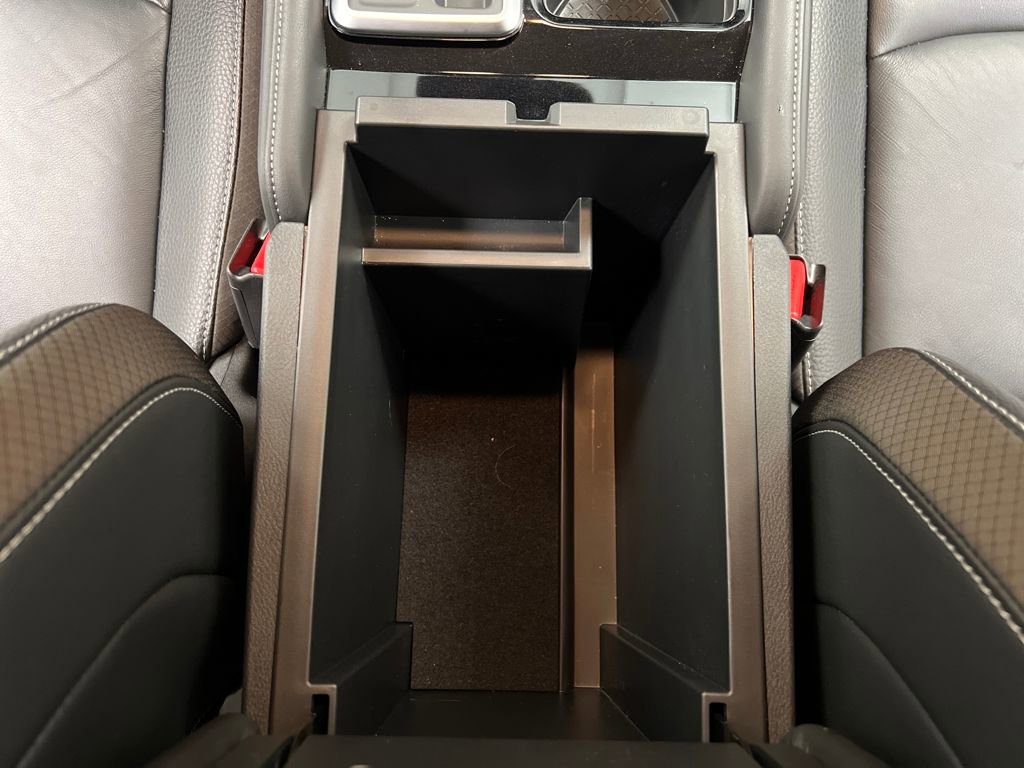 Used 2025 Nissan Pathfinder SL image 41