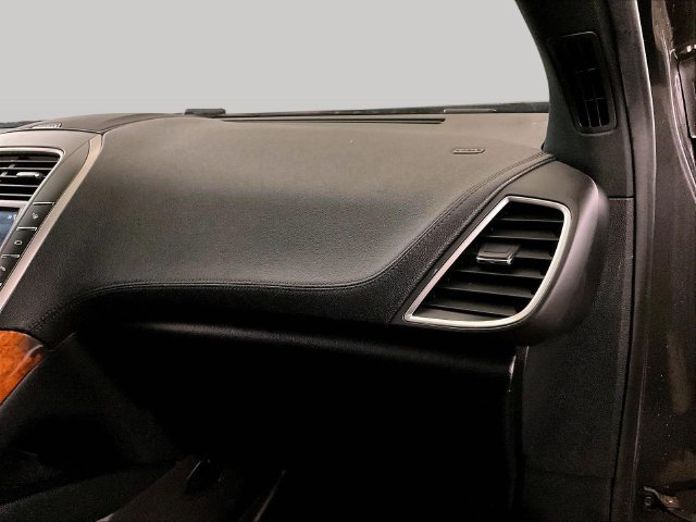 Used 2017 Lincoln MKX Reserve w/ Driver Assistance Package AWD/4WD image 15