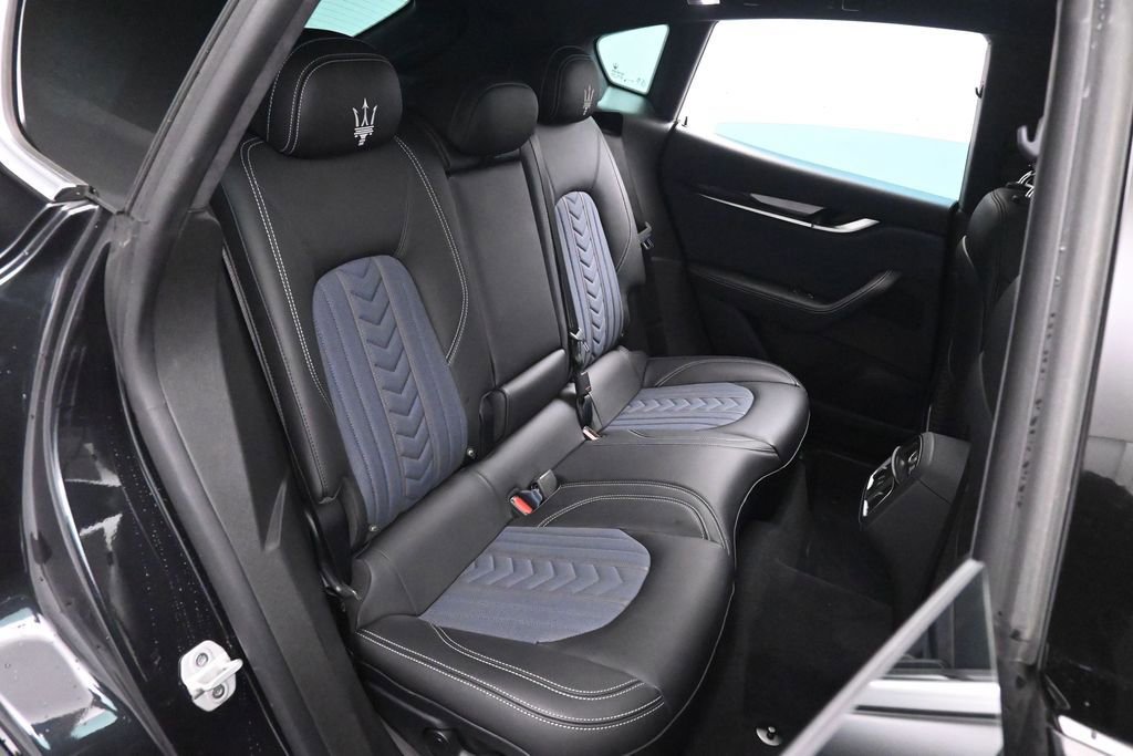 Used 2022 Maserati Levante GT AWD/4WD image 22