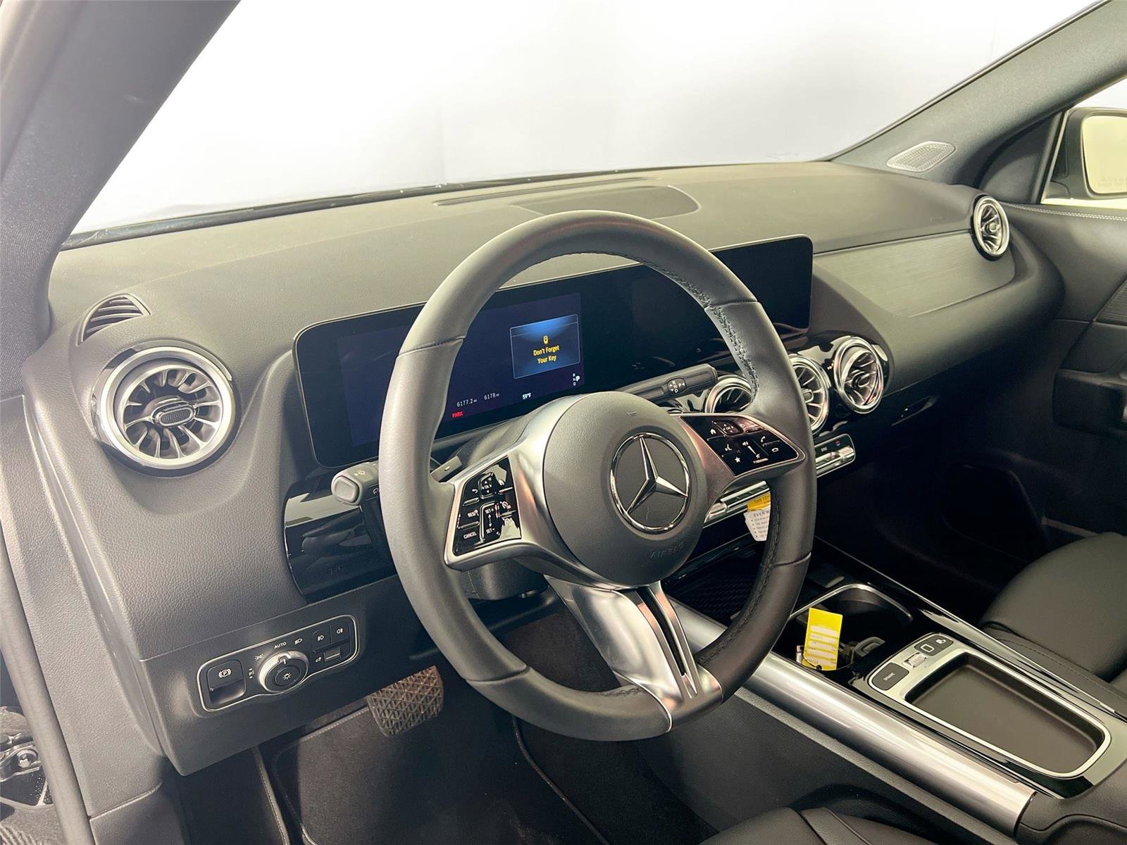 Certified 2026 Mercedes-Benz GLA 250 4MATIC image 10