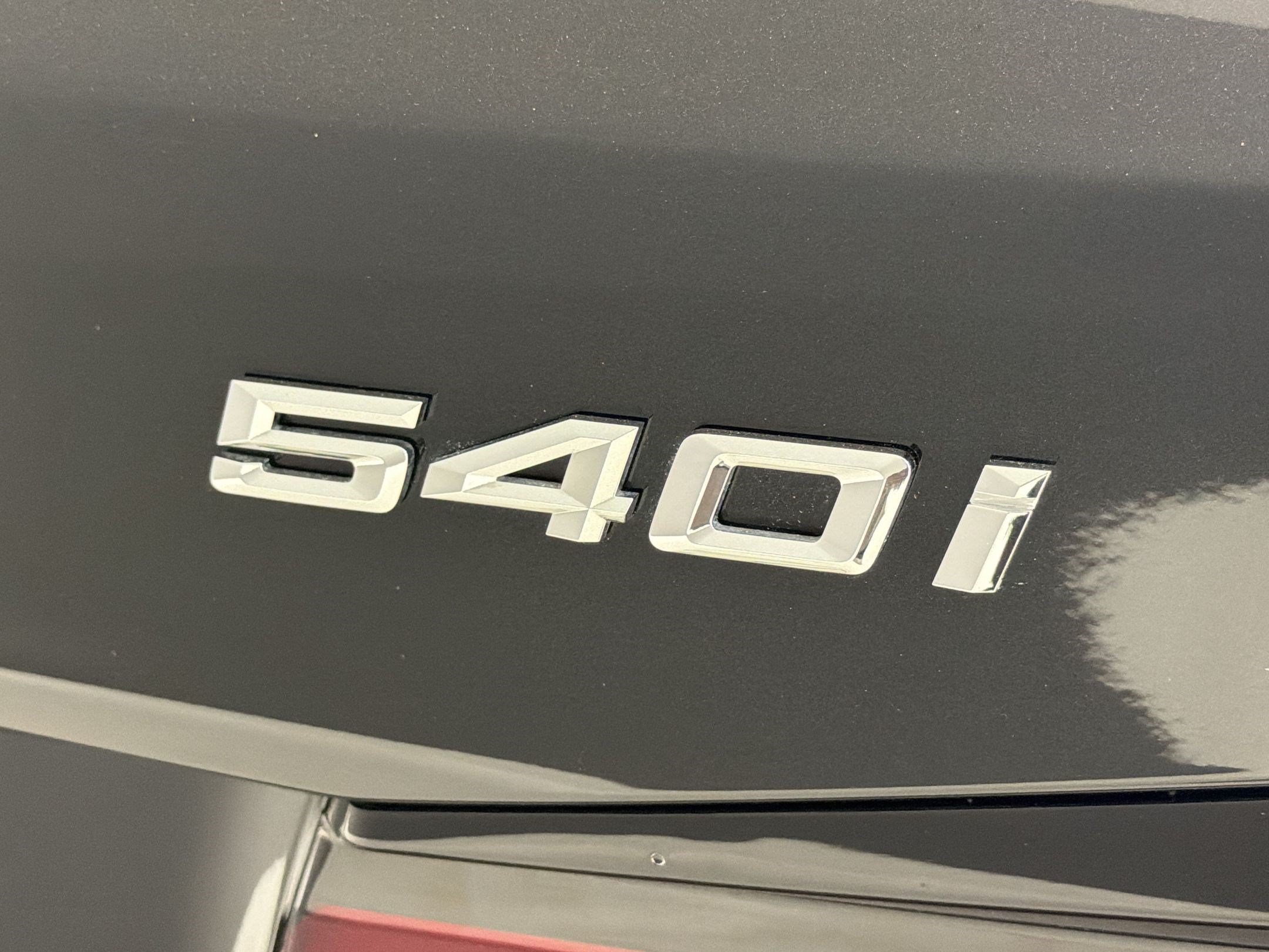 Used 2023 BMW 540i w/ M Sport Package RWD image 34