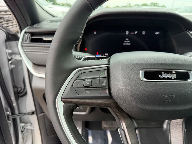 New 2026 Jeep Grand Cherokee Altitude AWD/4WD image 18