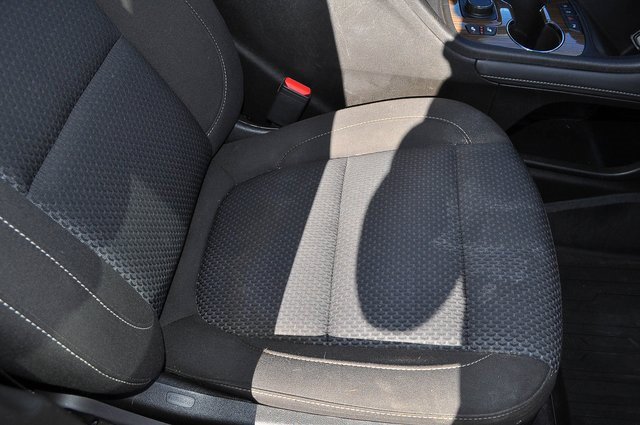 Used 2023 GMC Acadia SLE w/ Driver Convenience Package image 22