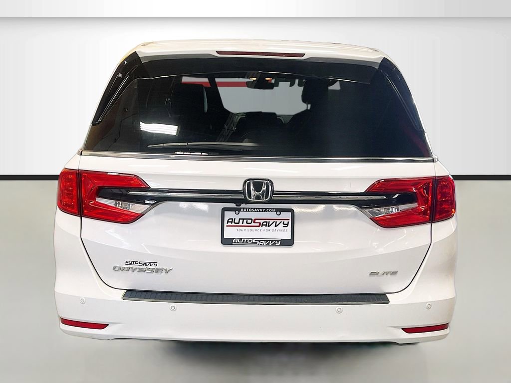 Used 2023 Honda Odyssey Elite image 6