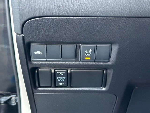 Used 2021 Nissan Armada SL image 24