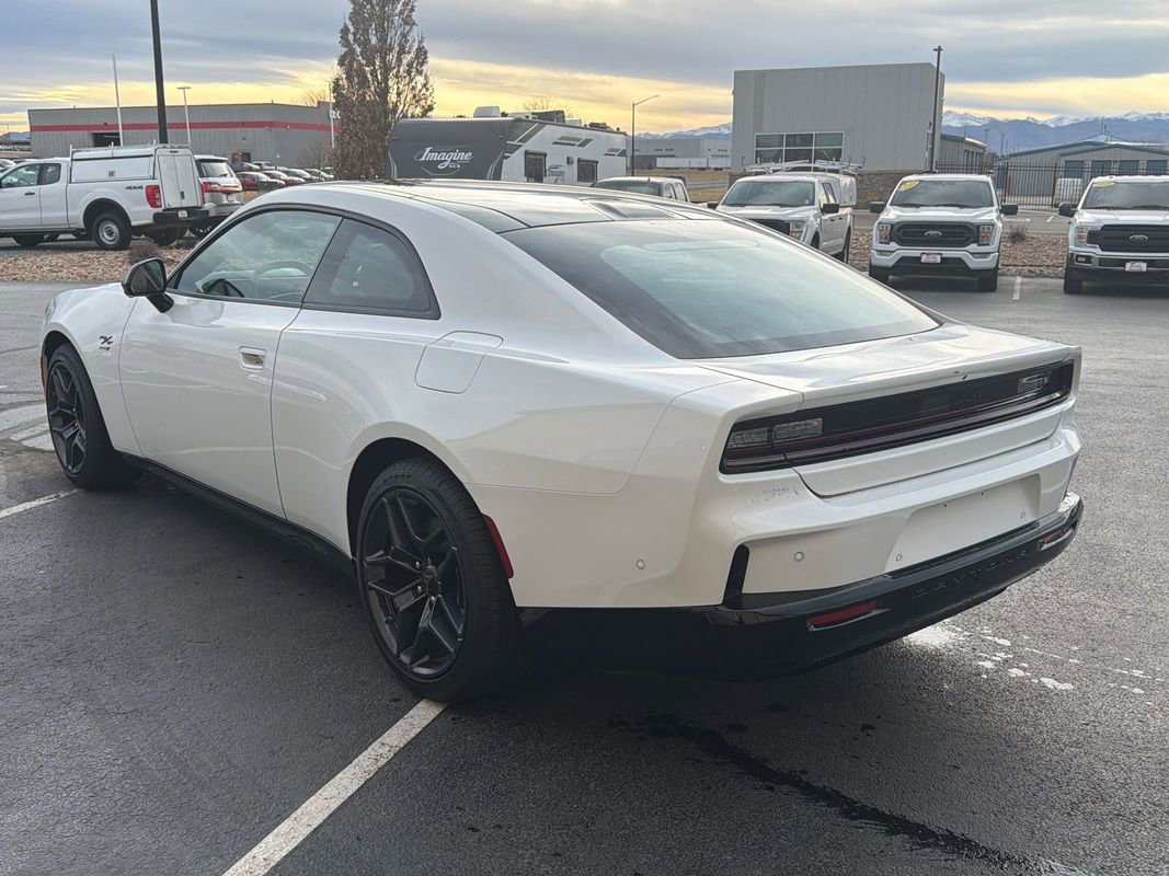 Used 2024 Dodge Charger R/T w/ Plus Group image 35