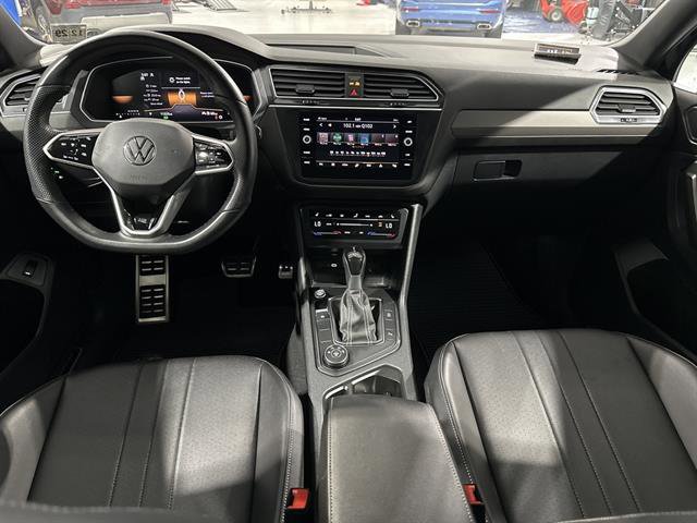 Certified 2024 Volkswagen Tiguan SE R-Line image 21