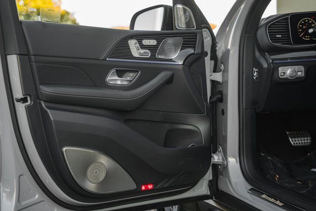 New 2026 Mercedes-Benz GLS 450 4MATIC image 38