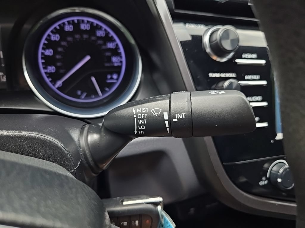 Used 2019 Toyota Camry LE FWD image 19