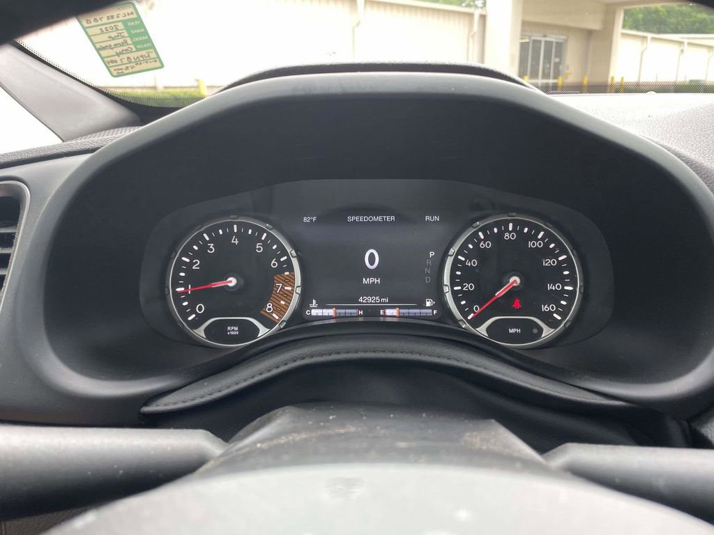 Used 2022 Jeep Renegade Limited w/ Sun, Sound & Wheels Group AWD/4WD image 30