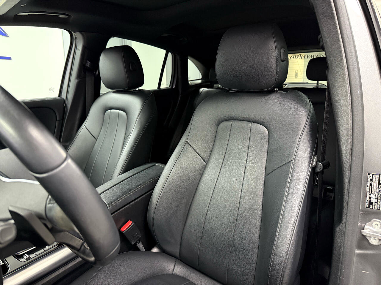 Used 2021 Mercedes-Benz GLA 250 4MATIC w/ Premium Package image 11